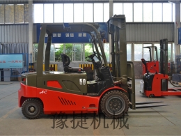 中国叉车和高空作业乐动·官方版网站登录入口-乐动(中国)租赁市场蓄势待发